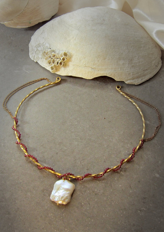 rhodolite garnet necklace, garnet choker necklace, ancient greece jewelry, hellenistic, baroque pearl necklace, pearl choker, biwa pearl