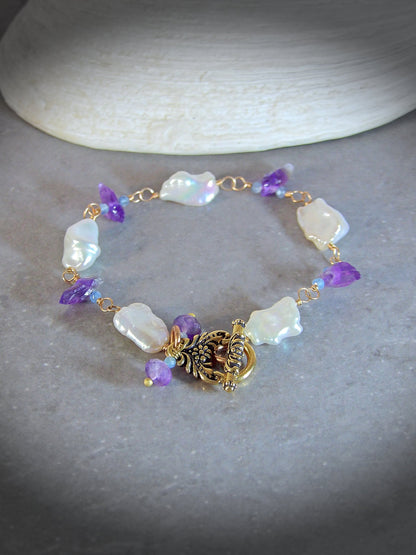 Natural Baroque Pearl Bracelet Amethyst & Aquamarine | Toggle Bracelet | Siren Jewelry | Ethical Gemstones | Ocean Jewelry | Keshi Pearls