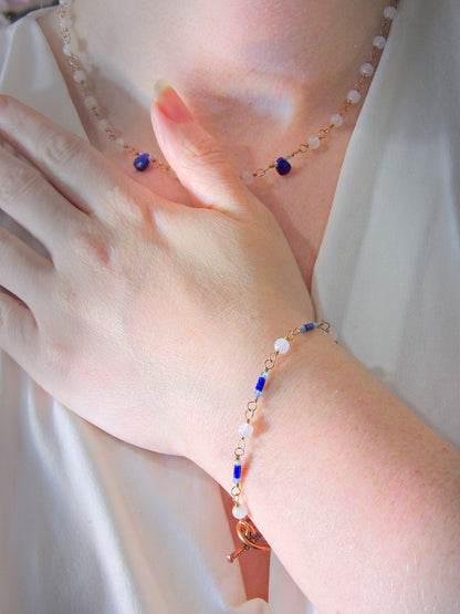 boho white jade aquamarine lapis lazuli bracelet. Toggle clasp bracelet. Beaded boho bracelet. Gemstone bracelet